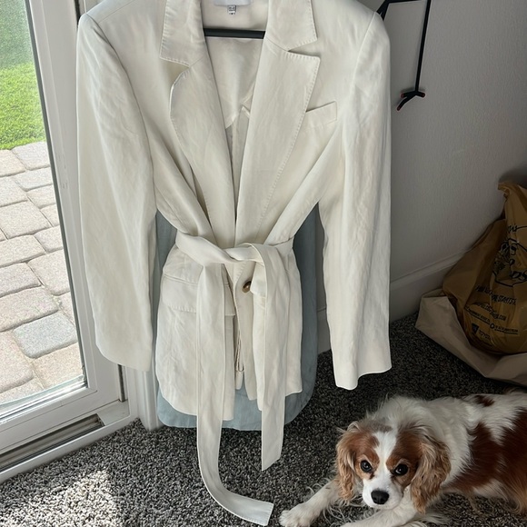 Reiss, white linen blend belted blazer, size 10 - Picture 3 of 8